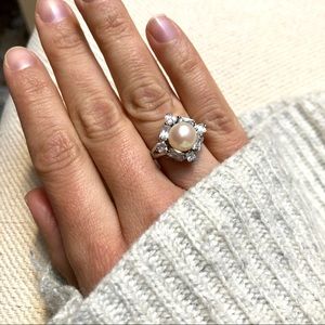 Pearl rhinestone ring